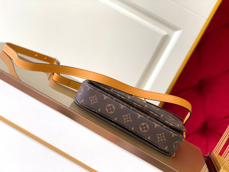 LOV2 Bags - Luxurious Bags  2643