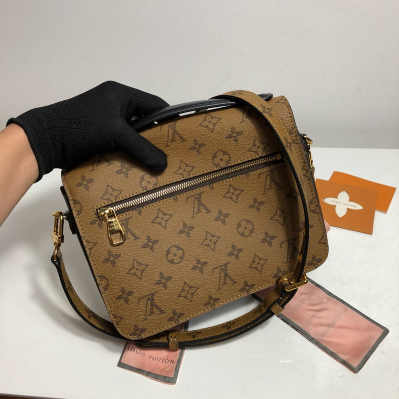 LOV2 Bags - Luxurious Bags  2637