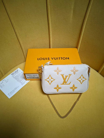 LOV2 Bags - Luxurious Bags  2470