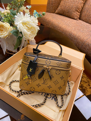 LOV2 Bags - Luxurious Bags  2670