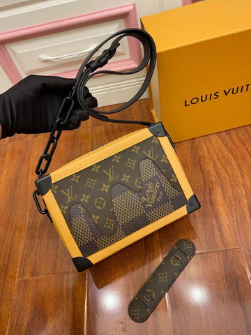 LOV2 Bags - Luxurious Bags  2651