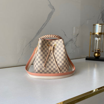 LOV2 Bags - Luxurious Bags  2699
