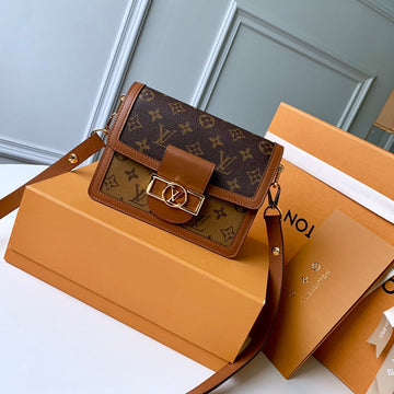 LOV2 Bags - Luxurious Bags  2600