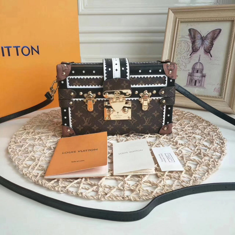ZALL Lu-Vi bags - 1099