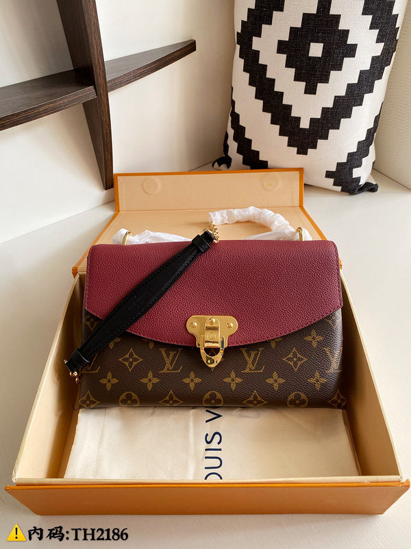 LOV2 Bags - Luxurious Bags  2645