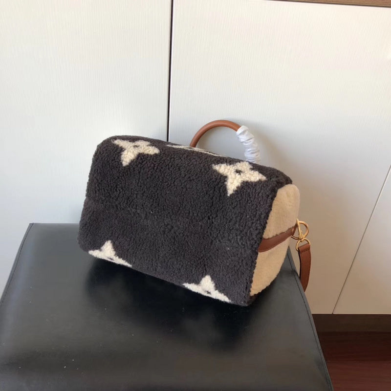 LOV2 Bags - Luxurious Bags  2656