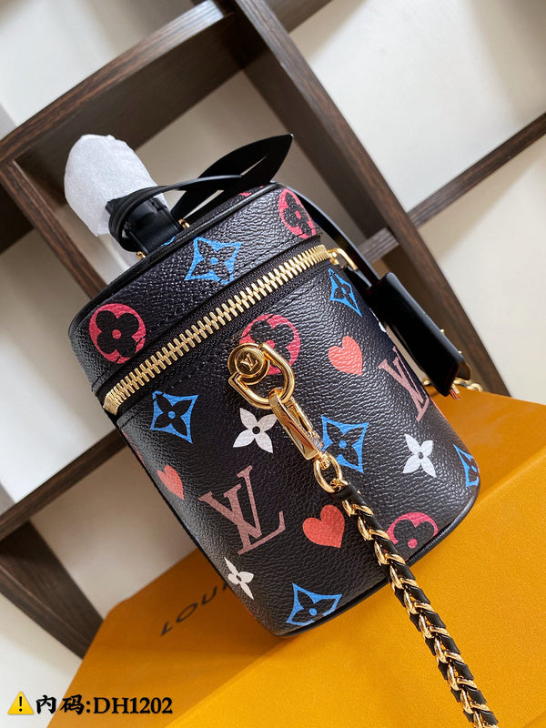 LOV2 Bags - Luxurious Bags  2676