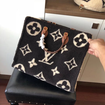 LOV2 Bags - Luxurious Bags  2837