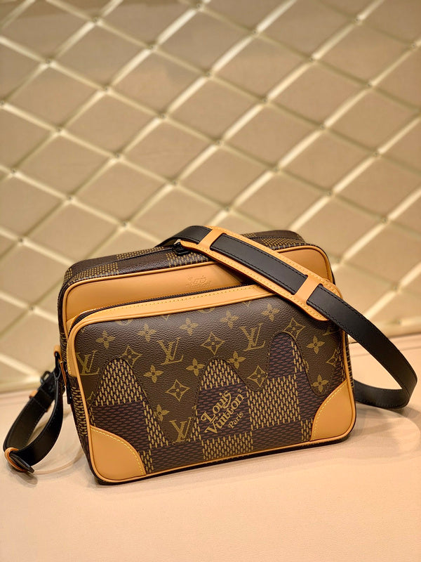 LOV2 Bags - Luxurious Bags  2650