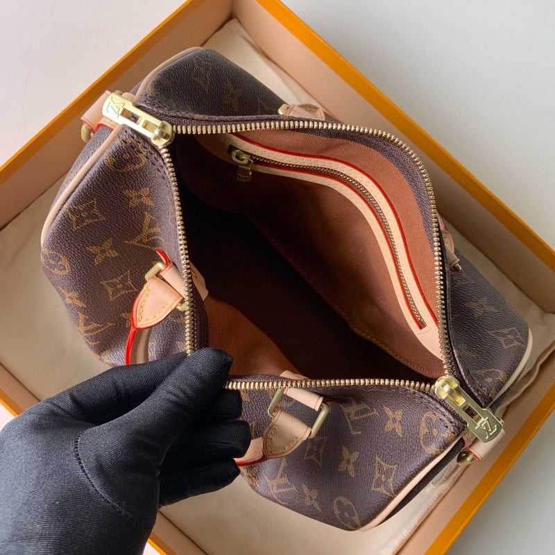 LOV2 Bags - Luxurious Bags  2663