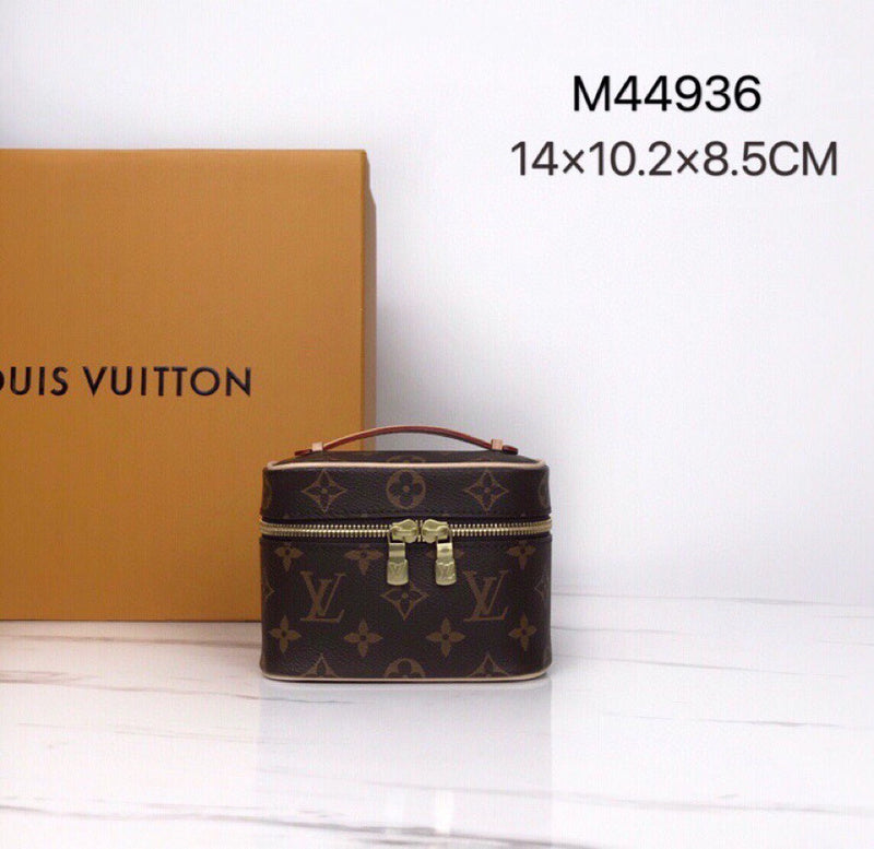LOV2 Bags - Luxurious Bags  2629
