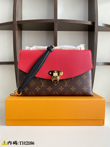 LOV2 Bags - Luxurious Bags  2648