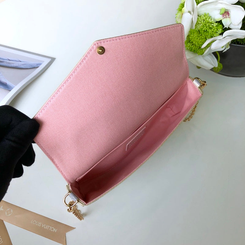 LOV2 Bags - Luxurious Bags  2607