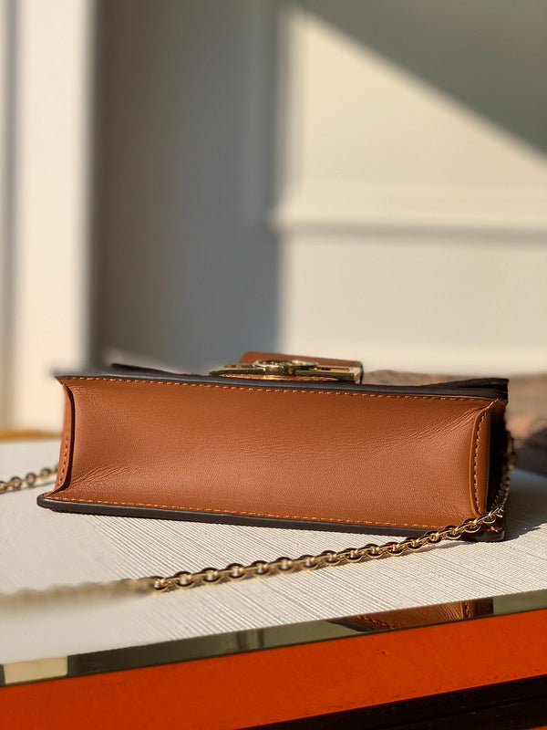 LOV2 Bags - Luxurious Bags  2604