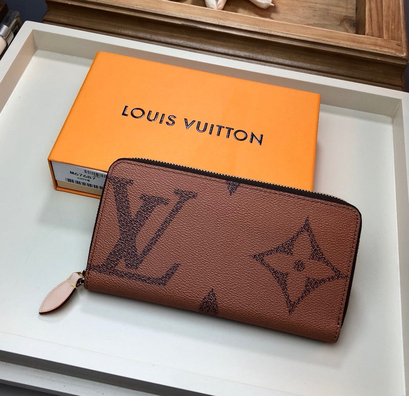 LOV2 Bags - Luxurious Bags  2396