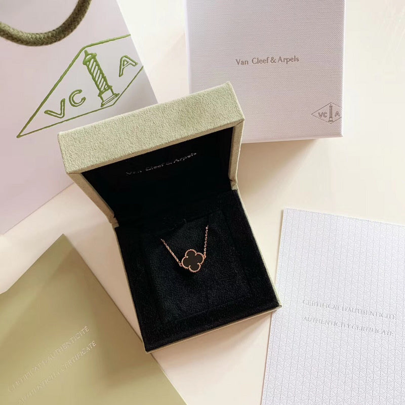 Zarlay  - Latest - 5582