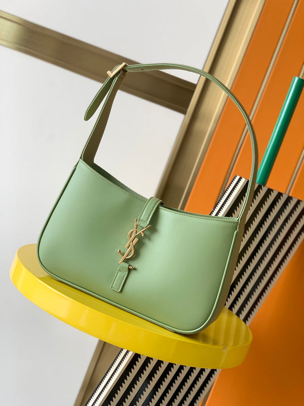 Zarlay - Latest - 8600