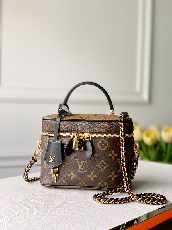 LOV2 Bags - Luxurious Bags  2675