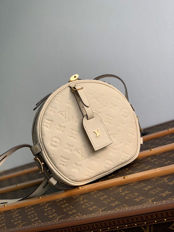 LOV2 Bags - Luxurious Bags  2593