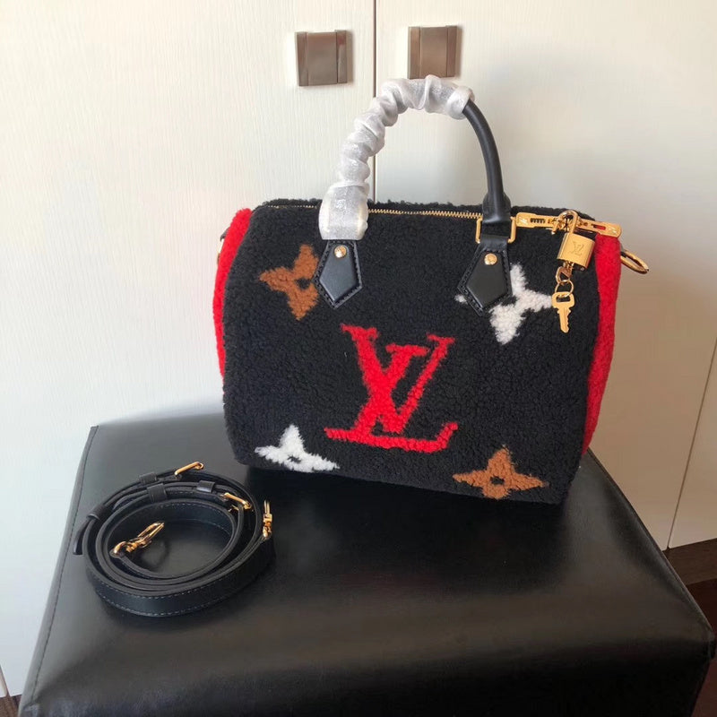 LOV2 Bags - Luxurious Bags  2659
