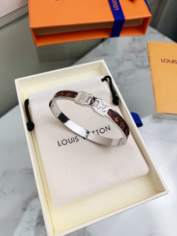 Zarlay  - Latest - 5225