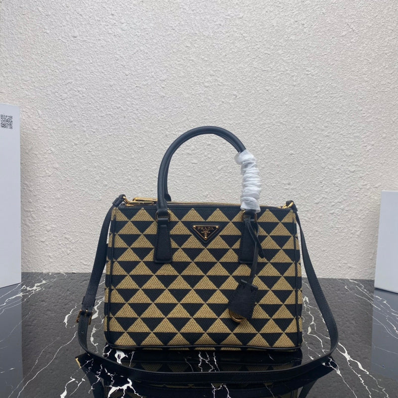 Zarlay  - Latest - 4568