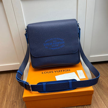 LOV2 Bags - Luxurious Bags  1960