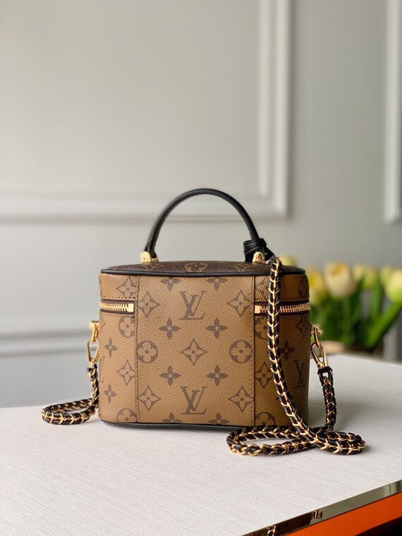 LOV2 Bags - Luxurious Bags  2674