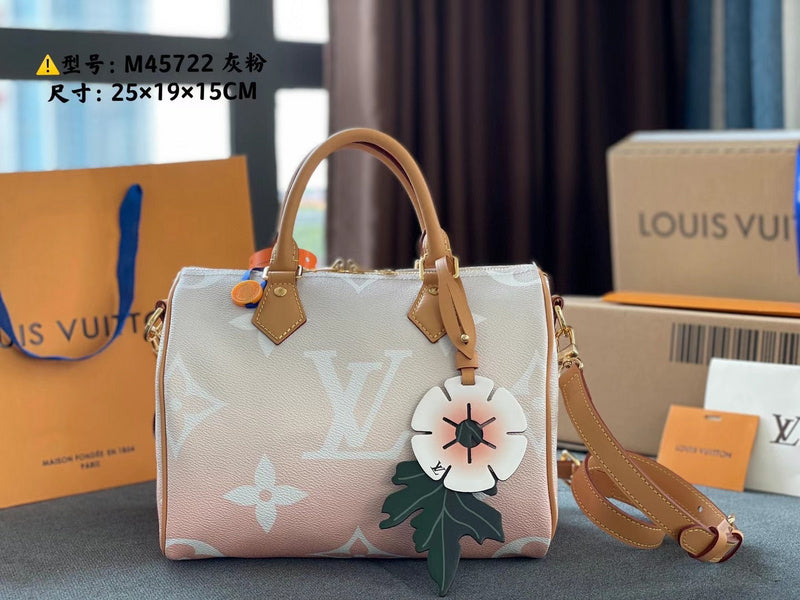 LOV2 Bags - Luxurious Bags  2523
