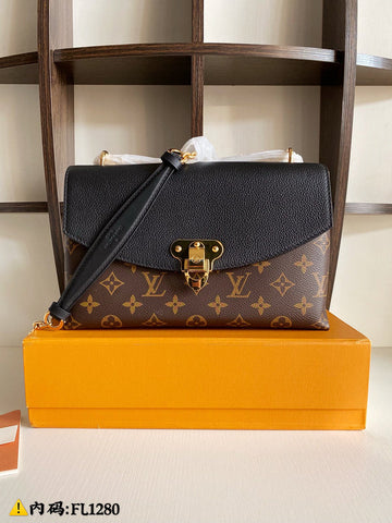 LOV2 Bags - Luxurious Bags  2649