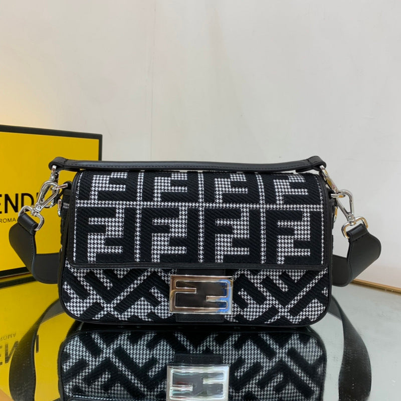 Zarlay  - Latest - 11371