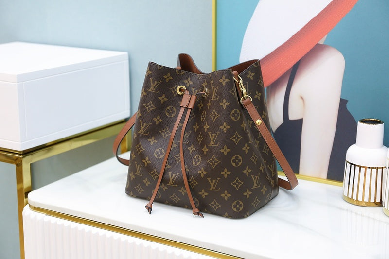 LOV2 Bags - Luxurious Bags  2685