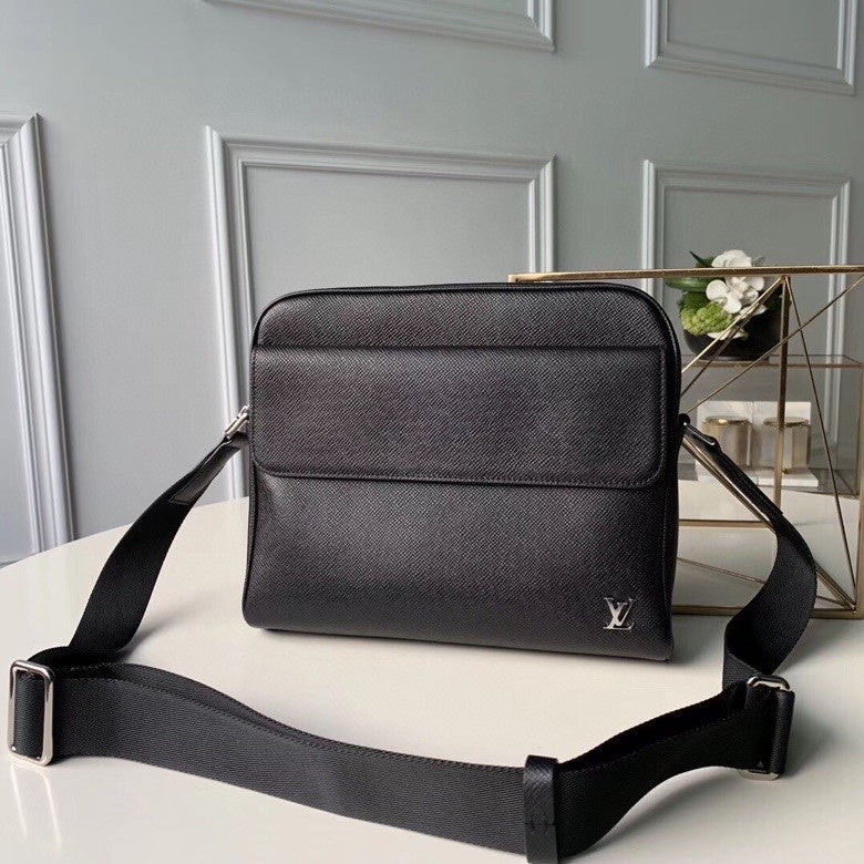 LOV2 Bags - Luxurious Bags  2711