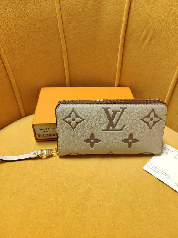 LOV2 Bags - Luxurious Bags  2141