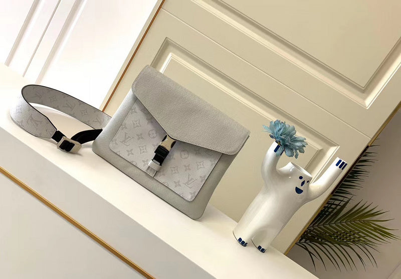 LOV2 Bags - Luxurious Bags  2575