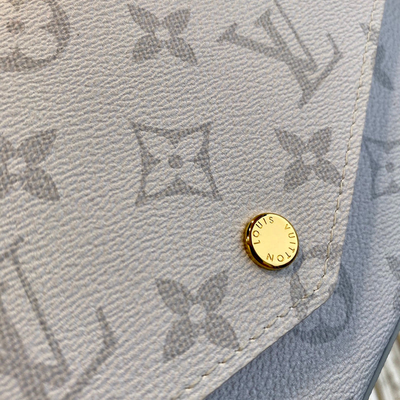 LOV2 Bags - Luxurious Bags  2606