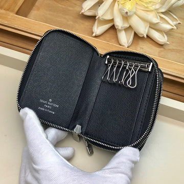 LOV2 Bags - Luxurious Bags  2439